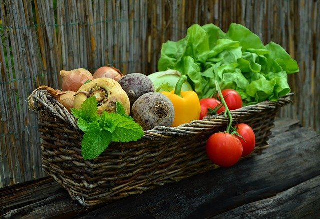 Fresh And Organic Vegitables And Fruits